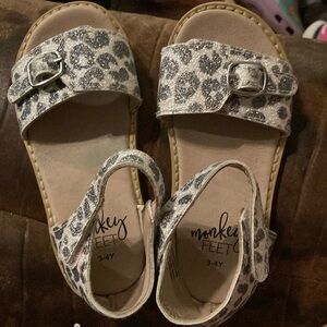 Monkey Feet Silver Sandals for Casual Summer Days